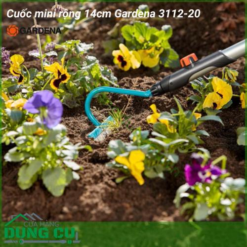 Đầu cuốc làm vườn mini rộng 14cm Gardena 3112-20 là một công cụ lý tưởng để làm cỏ hiệu quả. Lưỡi cuốc bền, rộng 14 cm, làm bằng thép không gỉ, được bảo vệ chống ăn mòn.