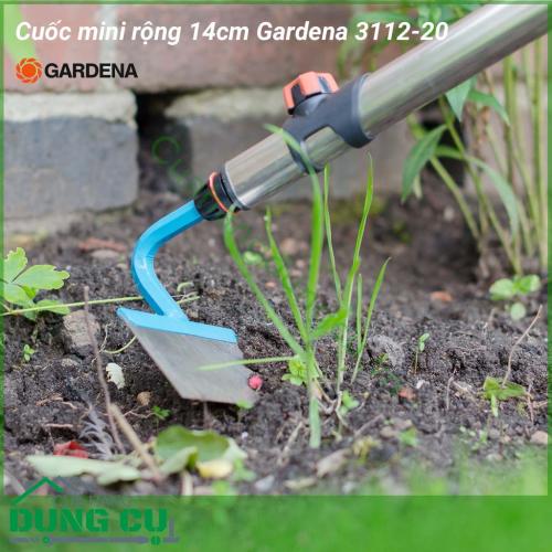 Đầu cuốc làm vườn mini rộng 14cm Gardena 3112-20 là một công cụ lý tưởng để làm cỏ hiệu quả. Lưỡi cuốc bền, rộng 14 cm, làm bằng thép không gỉ, được bảo vệ chống ăn mòn.