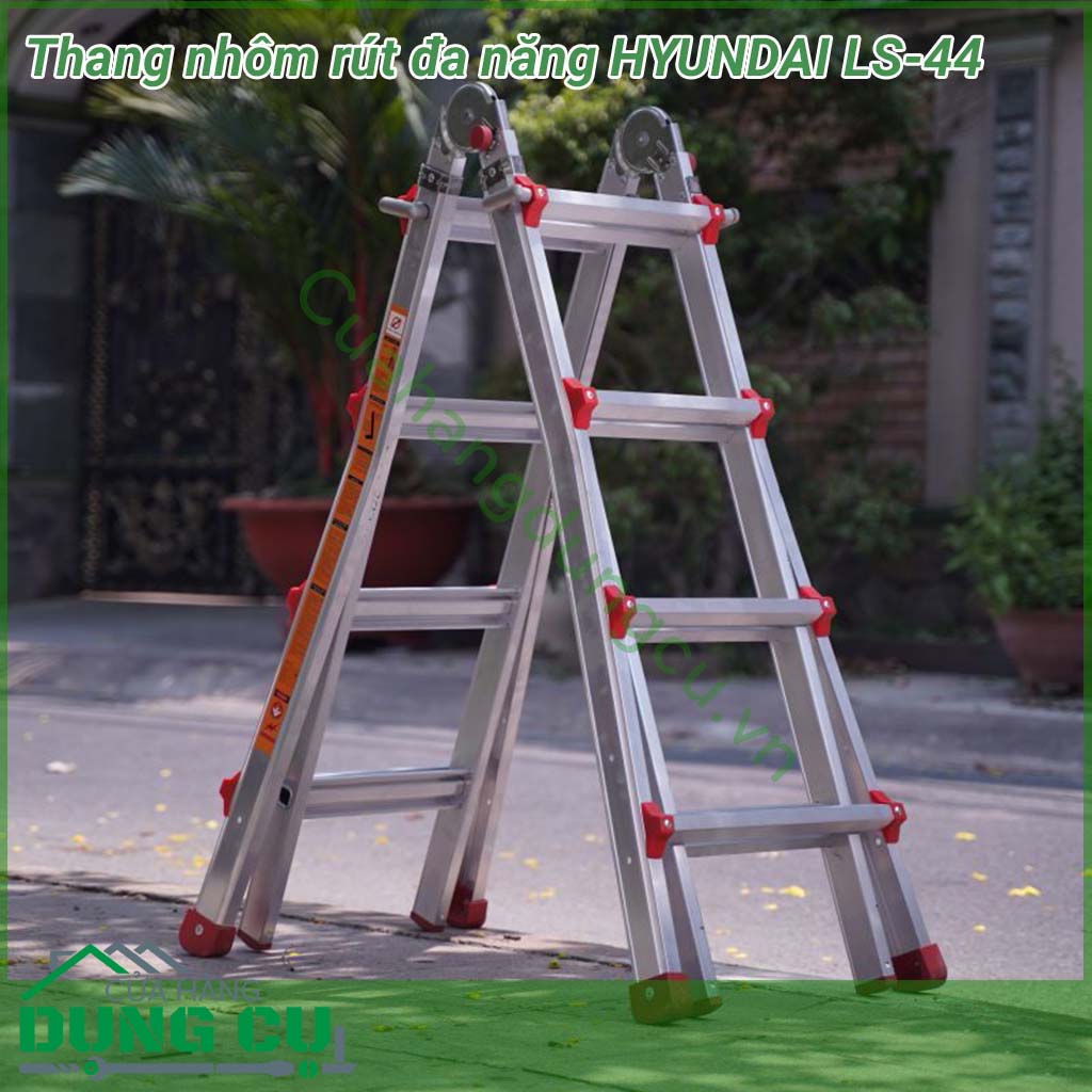Thang nhôm rút đa năng HYUNDAI LS-44 có thiết kế cực kỳ chắc chắn, các chi tiết sản xuất kỳ công với chất liệu hợp kim nhôm cao cấp và tối đa hóa các tính năng để phù hợp cho từng yêu cầu dùng thang từ gia đình đến văn phòng, công ty, công trường...
