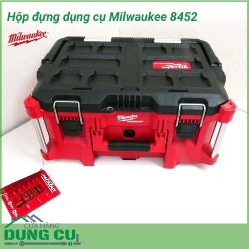 Hộp dụng cụ Milwaukee 8425 mang tới sự tiện ích tối ưu cho những nhu cầu bảo quản, giữ gìn nhiều thiết bị hỗ trợ một cách hiệu quả. Thiết kế thông minh cho khả năng lưu trữ tuyệt vời với kích thước chứa đựng rộng rãi giúp người dùng thoải mái sử dụng