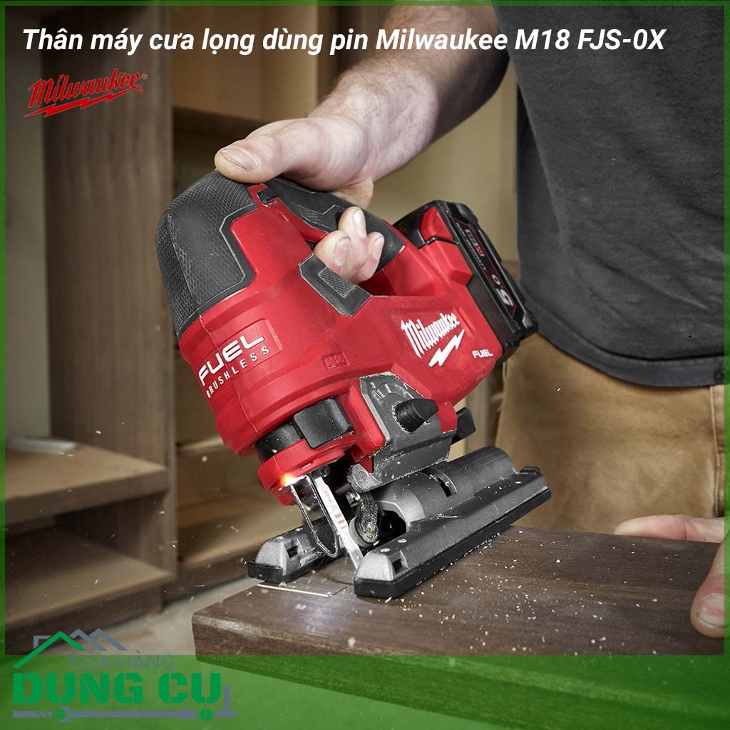 Thân máy cưa lọng dùng pin Milwaukee M18 FJS-0X dụng cụ quen thuộc đối với thợ làm mộc.&nbsp;Milwaukee M18 FJS-0X với&nbsp;tốc độ lưỡi cắt và độ chính xác, để mang đến những đường cắt chất lượng trong nhiều loại vật liệu và ứng dụng.