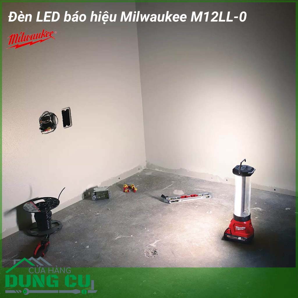 Đèn LED báo hiệu Milwaukee M12LL-0 được thiết kế sử dụng phổ biến ngoài trời với chức năng chiếu sáng và báo hiệu. Với thiết kế chắc chắn chống va đập và chống nước.&nbsp;Chùm tia có thể điều chỉnh cho phép người dùng lựa chọn giữa ánh sáng khu vực và nhiệm vụ