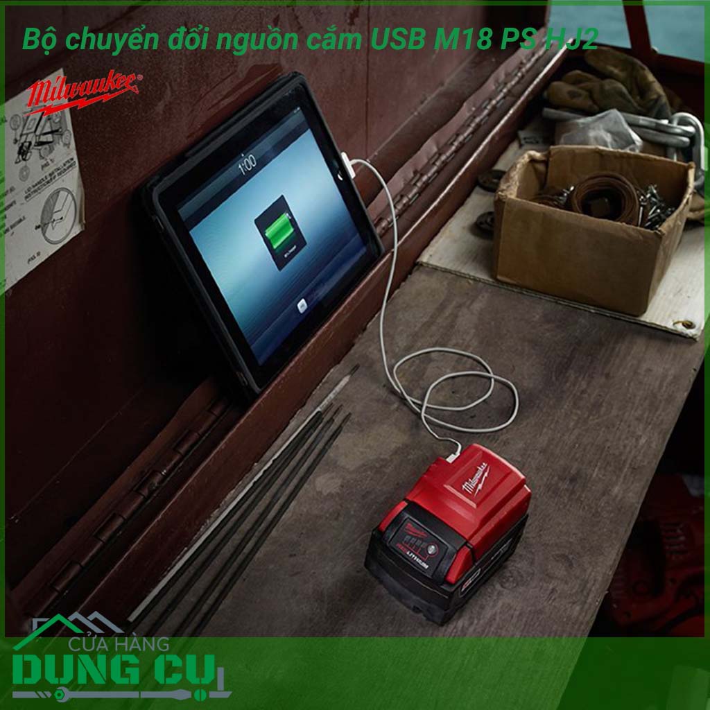 Bộ chuyển đổi pin 18V sang USB Milwaukee M18 PS HJ2 thiết bị kết nối thông minh cho phép thực hiện sạc điện thoại di động, máy nghe nhạc mp3, máy ảnh kỹ thuật số và các thiết bị điện tử cầm tay khác một cách dễ dàng.