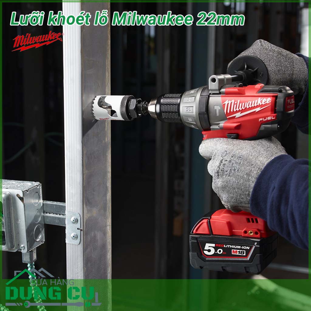 Lưỡi khoét lỗ Milwaukee 22mm&nbsp;được làm bằng chất liệu hợp kim thép cứng cáp, không hoen gỉ hay cong vênh, mài mòn trong quá trình làm việc, cho độ bền sử dụng lâu dài theo thời gian.&nbsp;