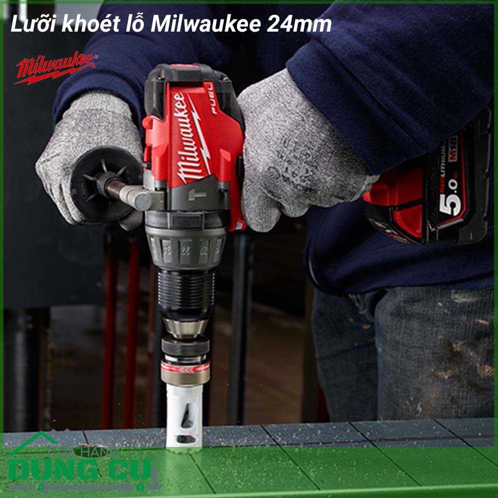 Lưỡi khoét lỗ Milwaukee 25mm&nbsp;được làm bằng chất liệu hợp kim thép cứng cáp, không hoen gỉ hay cong vênh, mài mòn trong quá trình làm việc, cho độ bền sử dụng lâu dài theo thời gian
