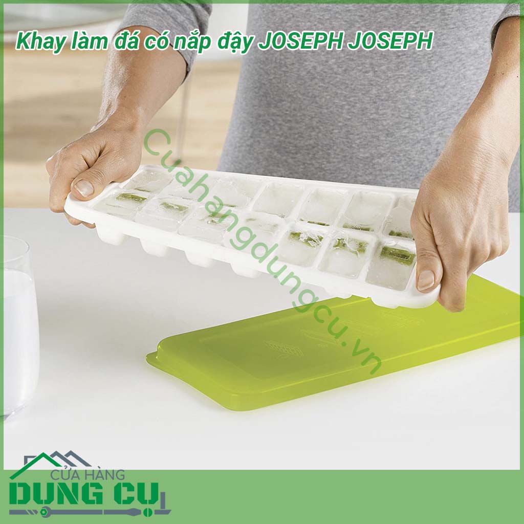 Khay làm đá thông minh có nắp đậy Joseph Joseph&nbsp;với thiết kế nắp&nbsp;đậy kín giúp&nbsp;đảm bảo vệ sinh nên khay rất&nbsp;đa năng, ngoài làm đá&nbsp;các mẹ có thể dùng&nbsp;để chia&nbsp;đồ&nbsp;ăn dặm cho bé yêu, hoặc cất trữ nước cốt hoa quả...