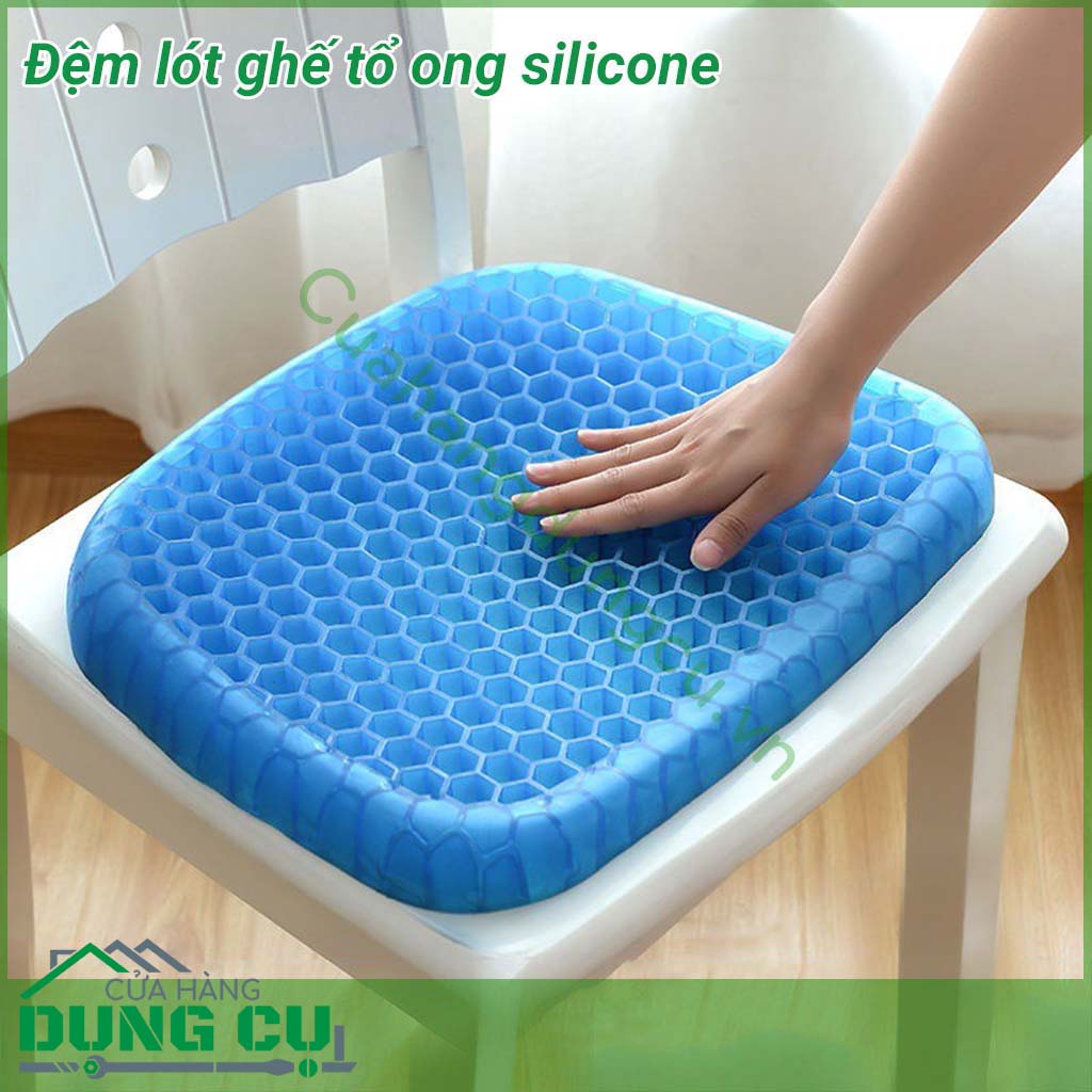 Đệm lót ghế tổ ong silicon với thiết kế tổ ong, độ bền cao và có sức đàn hồi cực tốt dựa trên nguyên tắc hấp thụ áp lực tuyệt đối, đệm ngồi lâu không bị biến dạng, càng ngồi lâu càng thoải mái.