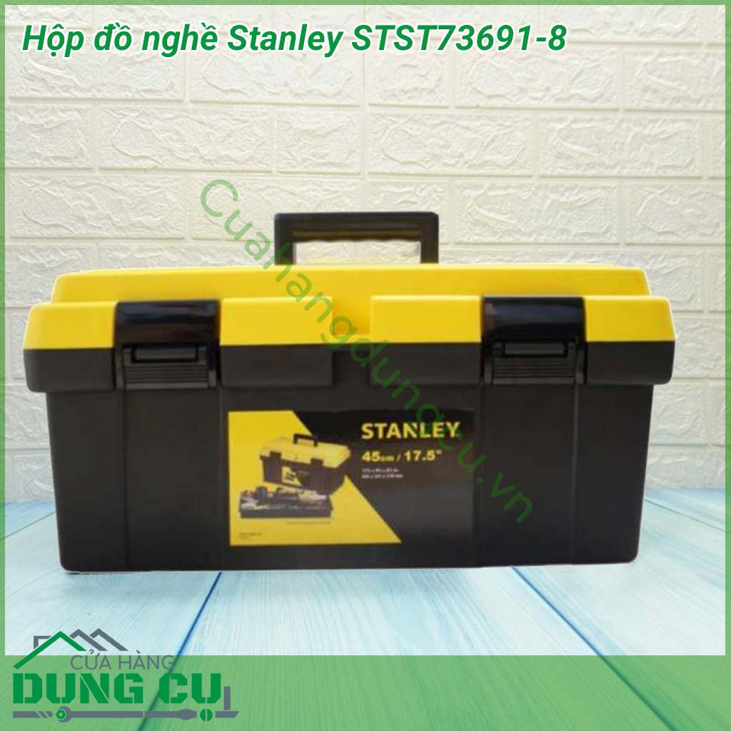 Hộp đồ nghề đa năng Stanley STST73691-8&nbsp;làm từ chất liệu nhựa cao cấp, theo tiêu chuẩn của châu Âu nên đảm bảo độ bền và chịu lực tốt, cho thời gian sử dụng lâu dài.&nbsp;Ngoài ra, chất liệu này còn tạo cho chiếc hộp có trọng lượng nhẹ, dễ di chuyển.