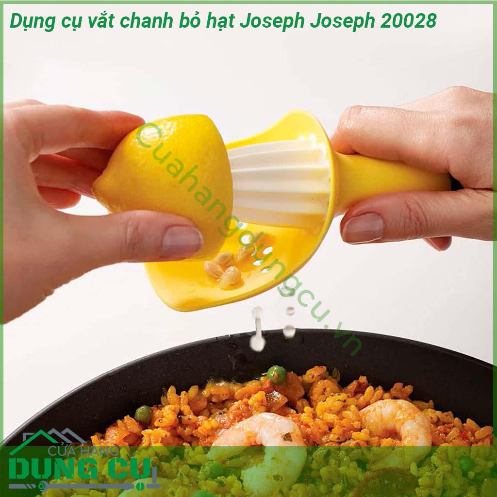 Dụng cụ vắt chanh bỏ hạt Joseph Joseph 20028&nbsp;thiết kế nhỏ gọn với tay cầm ngang thoải mái mềm mại &nbsp;Dụng cụ vắt cam quýt Joseph có đầu mũi nhọn giúp đâm sâu vào ruột quả cam chanh và chỉ cần dùng sức nhẹ thôi là đã có thể vắt được nước cốt…