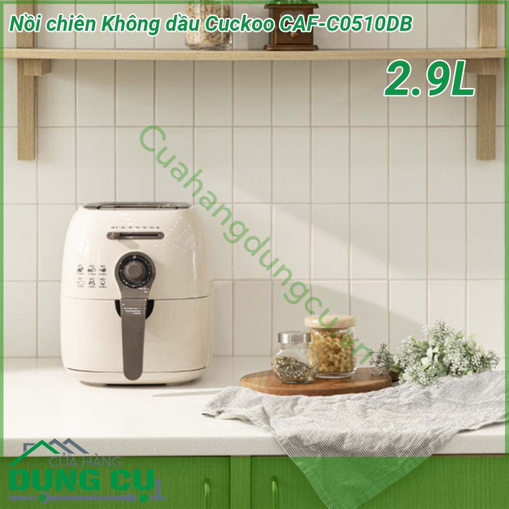 Nồi chiên không dầu Cuckoo CAF-C0510DB 2 9L màu sắc nhã nhặn kiểu dáng bắt mắt &nbsp;Chất liệu vỏ ngoài bằng nhựa cao cấp kết hợp với công nghệ cool touch cách nhiệt chống nóng vô cùng an toàn &nbsp;Lòng nồi được phủ lớp chống dính dễ dàng vệ sinh sau khi nấu &nbsp;