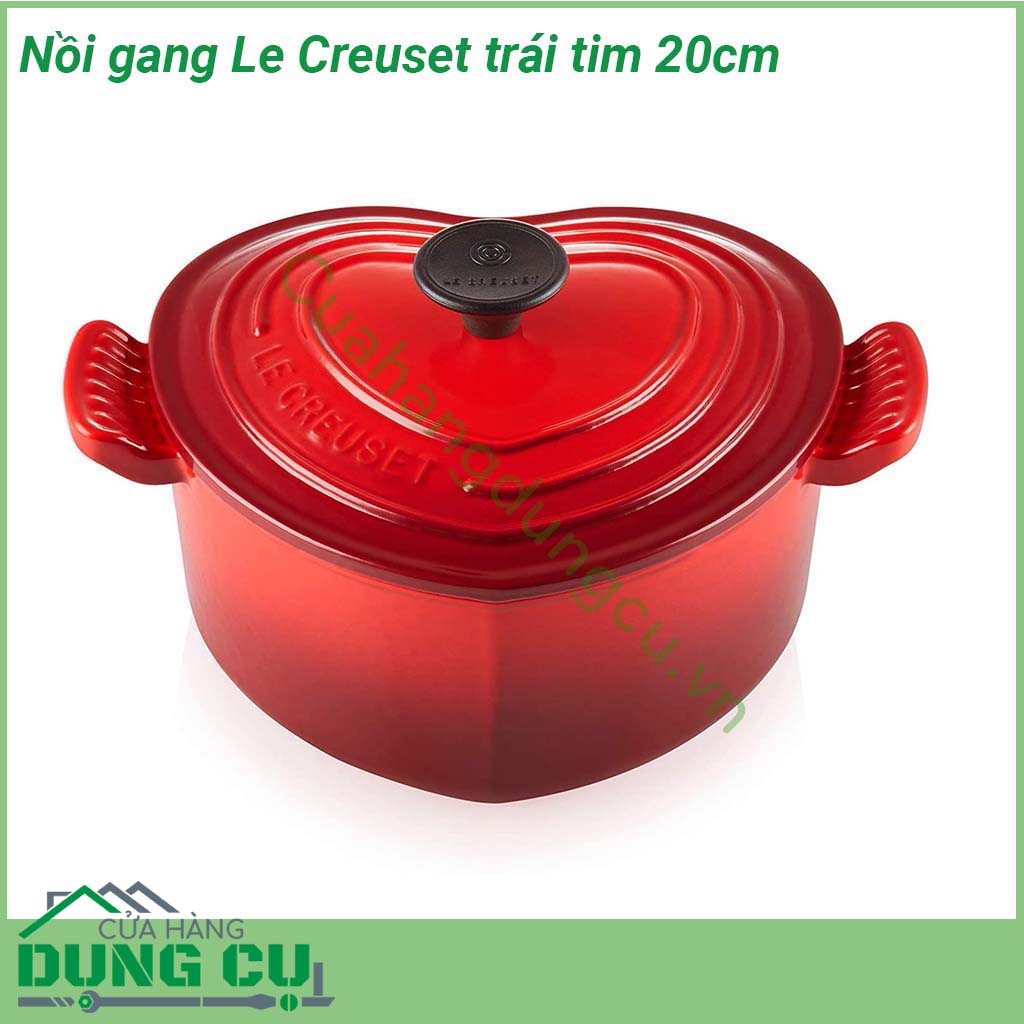 Nồi gang Le Creuset trái tim 20cm&nbsp;sản xuất từ chất liệu chính là gang độ bền cao &nbsp;an toàn tuyệt đối cho người dùng &nbsp;Thiết kế độc đáo hình trái tim với máu sắc đỏ bắt mắt Tay&nbsp;cầm chắc chắn và lòng nồi tráng men chống trầy xước