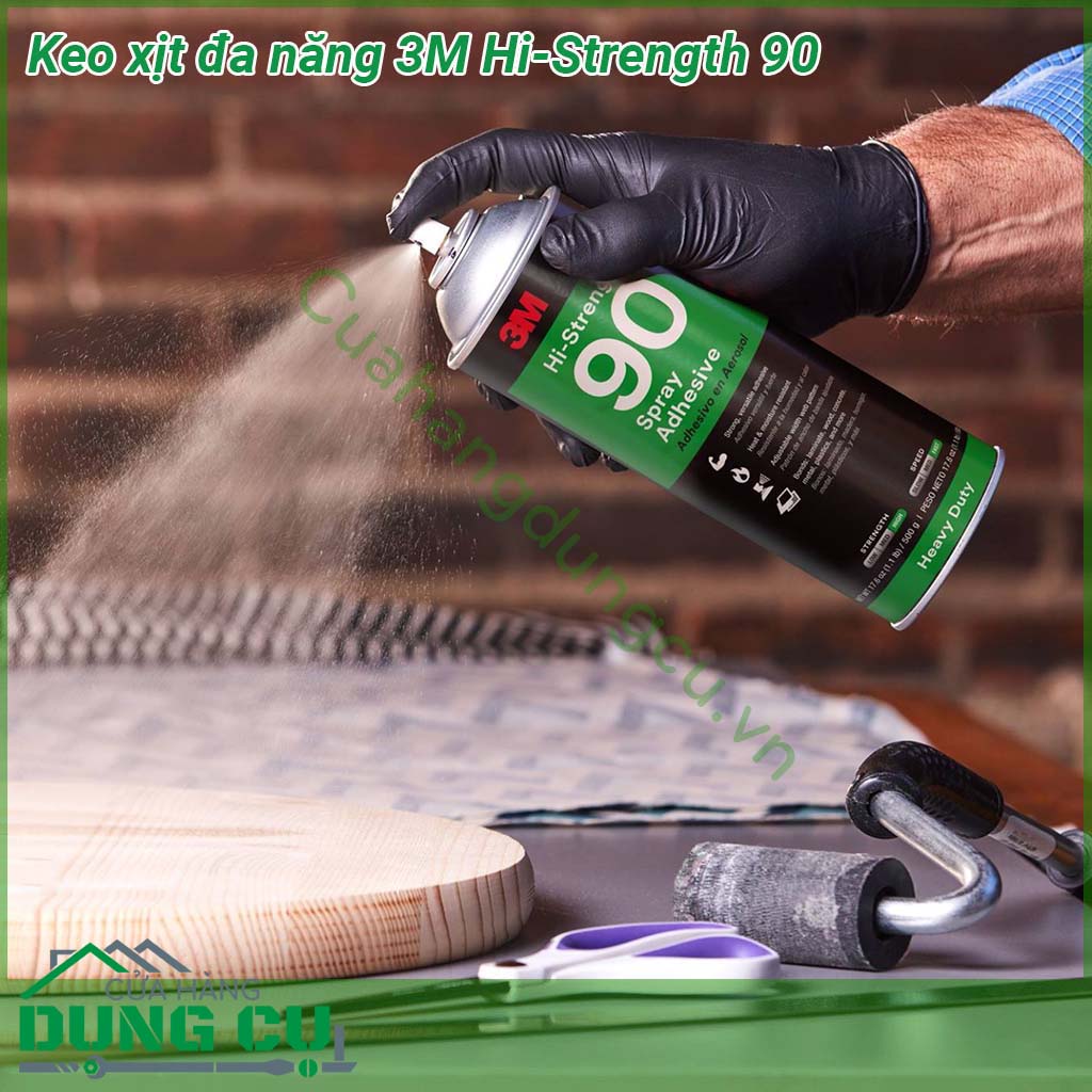 Keo xịt đa năng 3M Hi-Strength 90&nbsp;được thiết kế dạng đầu xịt nên khi bạn ấn nút lượng keo sẽ phun đều trên toàn bề mặt vật cần dán &nbsp;Keo rất dễ sử dụng nhanh khô độ dính cao chịu nhiệt tốt giúp mối hàn bền vững dưới tác động của môi trường