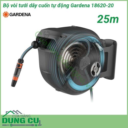 Bộ vòi tưới treo tường dây cuốn tự động Gardena 18620-20 25m được trang bị đủ các phụ kiện như giá treo  25m dây 13mm trong hộp cuốn vòi phun cổ điển cùng các cút nối chuẩn của hãng  Bạn chỉ việc khoan lắp nó lên tường kết nối với vòi nước cấp và sử dụng