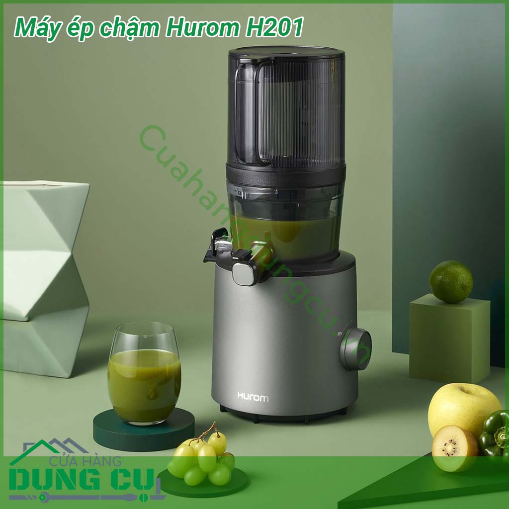 Máy ép trái cây chậm cao cấp Hurom H201&nbsp;có kích thước nhỏ&nbsp;với kiểu dáng sang trọng &nbsp;vỏ ngoài được làm từ nhựa cao cấp chắc chắn bền bỉ không gây ra các chất độc hại luôn đảm bảo chất lượng an toàn vệ sinh thực phẩm
