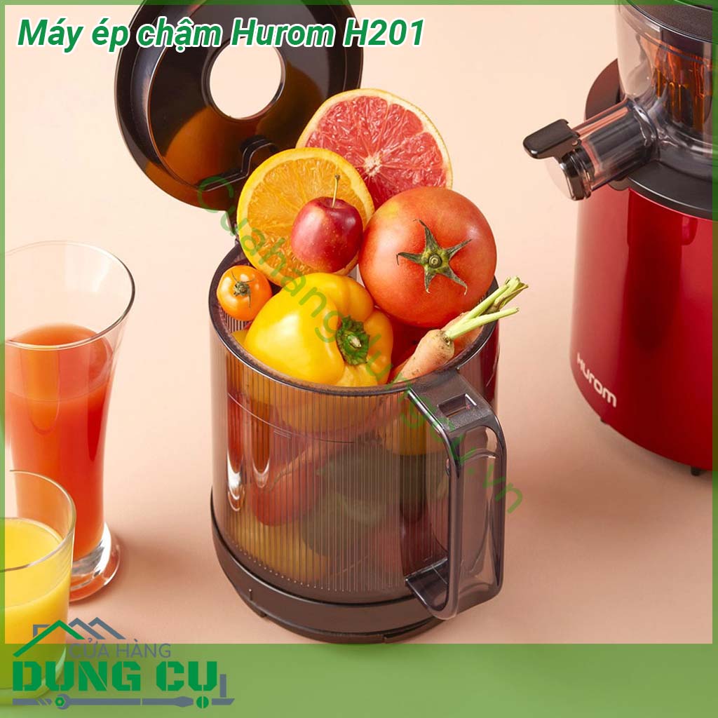 Máy ép trái cây chậm cao cấp Hurom H201&nbsp;có kích thước nhỏ&nbsp;với kiểu dáng sang trọng &nbsp;vỏ ngoài được làm từ nhựa cao cấp chắc chắn bền bỉ không gây ra các chất độc hại luôn đảm bảo chất lượng an toàn vệ sinh thực phẩm