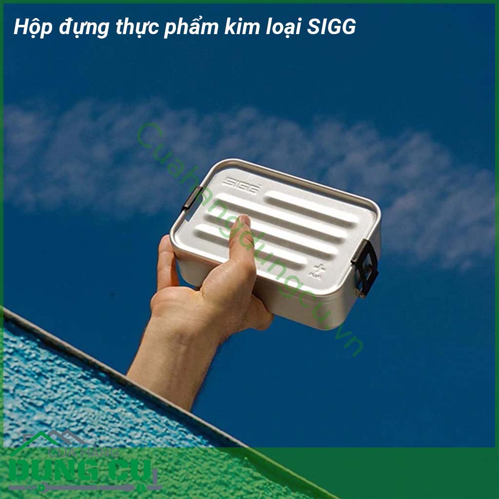 Hộp đựng thực phẩm kim loại SIGG&nbsp;được làm bằng vật liệu an toàn cho thực phẩm &nbsp;màu sắc&nbsp;hiện đại và hấp dẫn &nbsp;Hộp&nbsp;phù hợp mọi người&nbsp;từ&nbsp;cho trường mẫu giáo trường học hoặc nơi làm việc công sở &nbsp;mang đi picnic đi làm đi chơi xa
