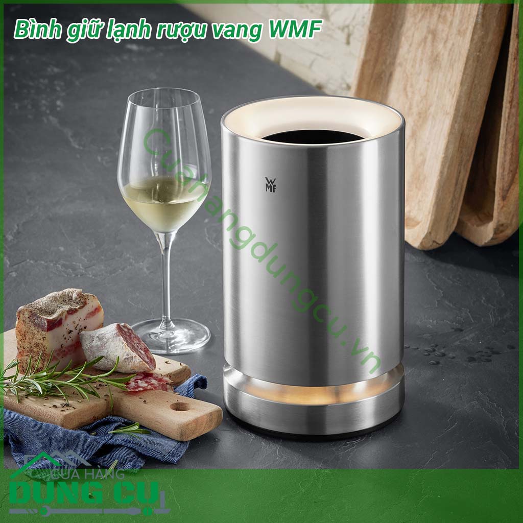 Bình giữ lạnh rượu vang WMF&nbsp;một sản phẩm giúp bạn có thể tận hưởng hương vị rượu ngon nhất đậm đà nhất bất cứ khi nào bạn muốn Thiết kế nhỏ gọn đơn giản giúp bạn mang đi bất cứ nơi đâu đến bất cứ buổi tiệc nào