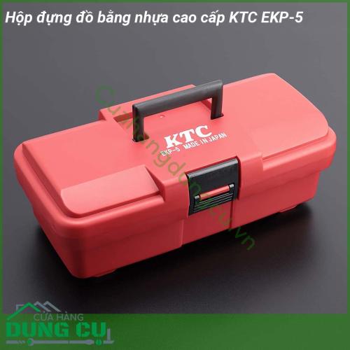 Hộp đựng đồ bằng nhựa cao cấp KTC EKP-5 làm từ chất liệu nhựa cao cấp  độ bền cao và chịu lực tốt  Có tay cầm giúp việc xách mang hộp đựng dụng cụ thuận lợi cho việc sửa chữa tháo lắp ở những nơi xa  Có chốt khóa đảm bảo cho việc bảo quản cất giữ sản phẩm