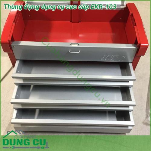 Thùng đựng dụng cụ cao cấp EKR-103 được làm bằng sắt phun tĩnh điện chống trầy xước và chống hóa chất ăn mòn  Thùng đựng đồ nghề gồm 3 ngăn kéo và 1 ngăn trên cùng giúp bạn có thể phân chia dễ dàng các loại dụng cụ riêng biệt