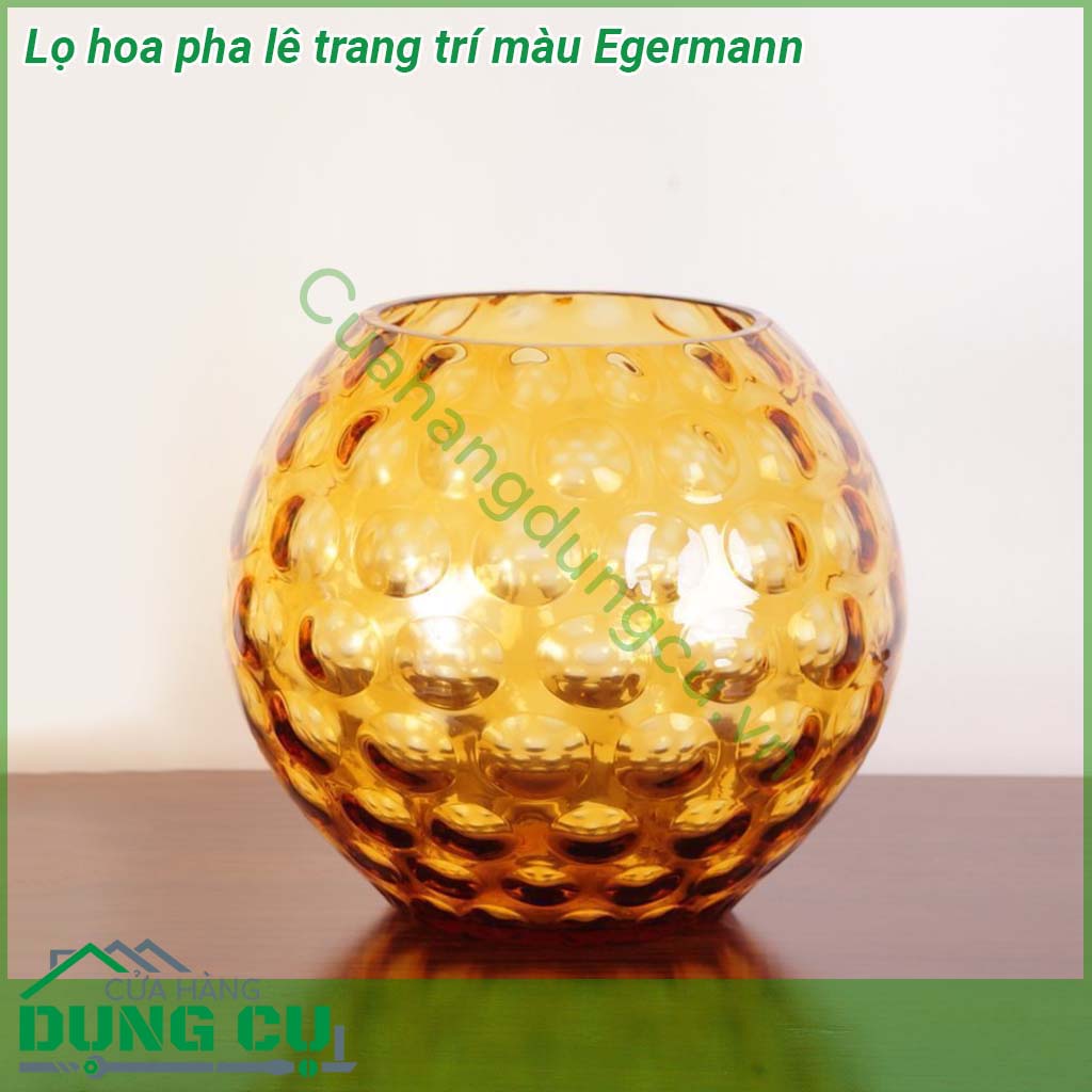 Lọ hoa pha lê trang trí màu Egermann&nbsp;được làm bằng chất liệu thủy tinh cao cấp nhất từ đất nước Tiệp Khắc Thiết kế và chế tác để vừa có thể sử dụng để cắm hoa vừa có thể sử dụng để trang trí và trưng bày