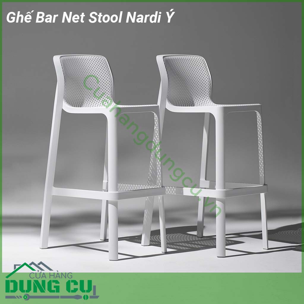 Ghế Bar Net Stool Nardi Ý với chất liệu khung nhựa Polypropylene pha sợi thủy tinh thân thiện với môi trường giúp cho sản phẩm chịu được tác động từ yếu tố môi trường và thời tiết  Bề mặt ghế thoáng giúp thoát nước trong điều kiện trời mưa