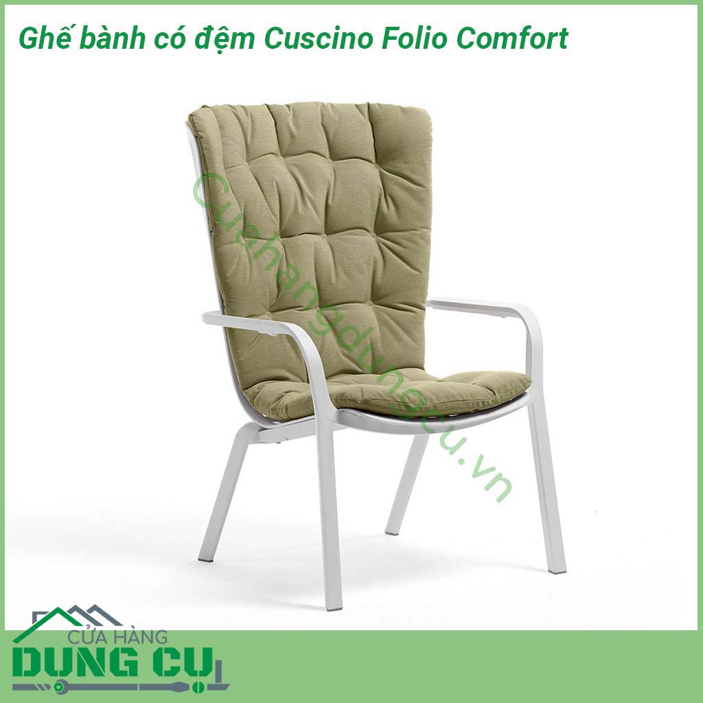 Ghế bành có đệm Cuscino Folio Comfort được làm từ một tấm nhựa polypropylene duy nhất có thể điều chỉnh uốn cong mềm mại Trọng lượng nhẹ  có thể xếp chồng lên nhau và chịu được thời tiết thích hợp sử dụng ngoài trời  Có thể tái chế hoàn toàn