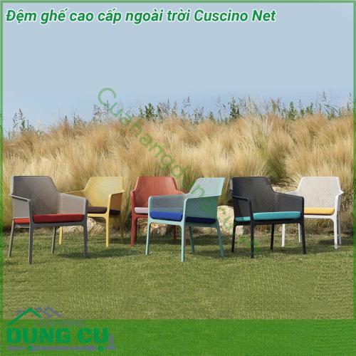 Đệm ghế cao cấp ngoài trời Cuscino Net được làm từ 100 sợi nhuộm acrylic độ bền cao tạo sự sang trọng tinh tế dễ kết hợp trang trí dễ vệ sinh và không bao giờ phải lo đến chuyện lỗi mốt