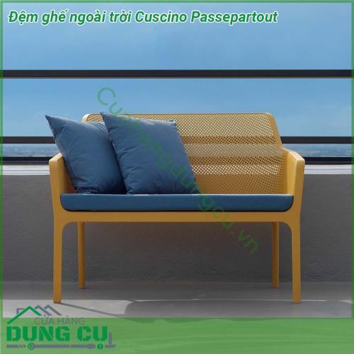 Đệm ghế ngoài trời Cuscino Passepartout độ bền cao tạo sự sang trọng tinh tế dễ kết hợp trang trí dễ vệ sinh và không bao giờ phải lo đến chuyện lỗi mốt