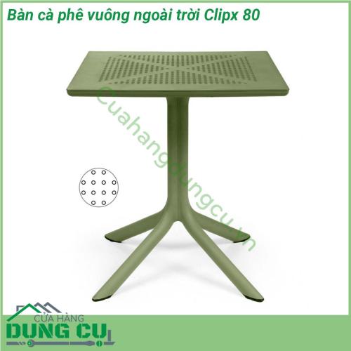 Bàn vuông ngoài trời Clipx 70 được làm từ chất liệu Polypropylene pha sợi thủy tinh cao cấp được xử lý tia UV chịu được thời tiết mưa nắng khắc nghiệt Rất thích hợp với sân vườn ngoài trời