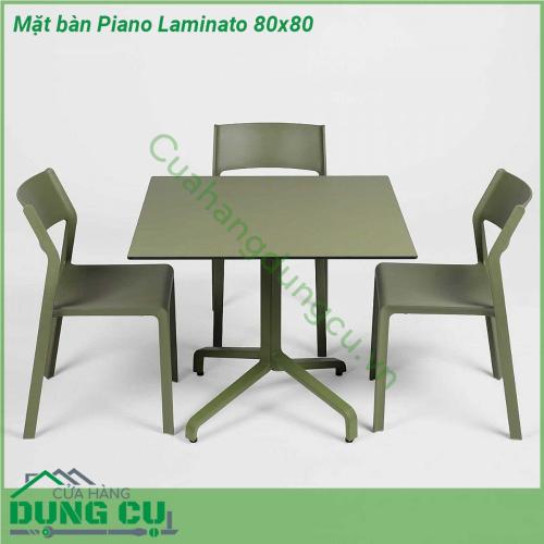 Mặt bàn Piano Laminato 80x80 được làm từ chất liệu cao cấp được xử lý tia UV chịu được thời tiết mưa nắng khắc nghiệt Rất thích hợp với sân vườn ngoài trời