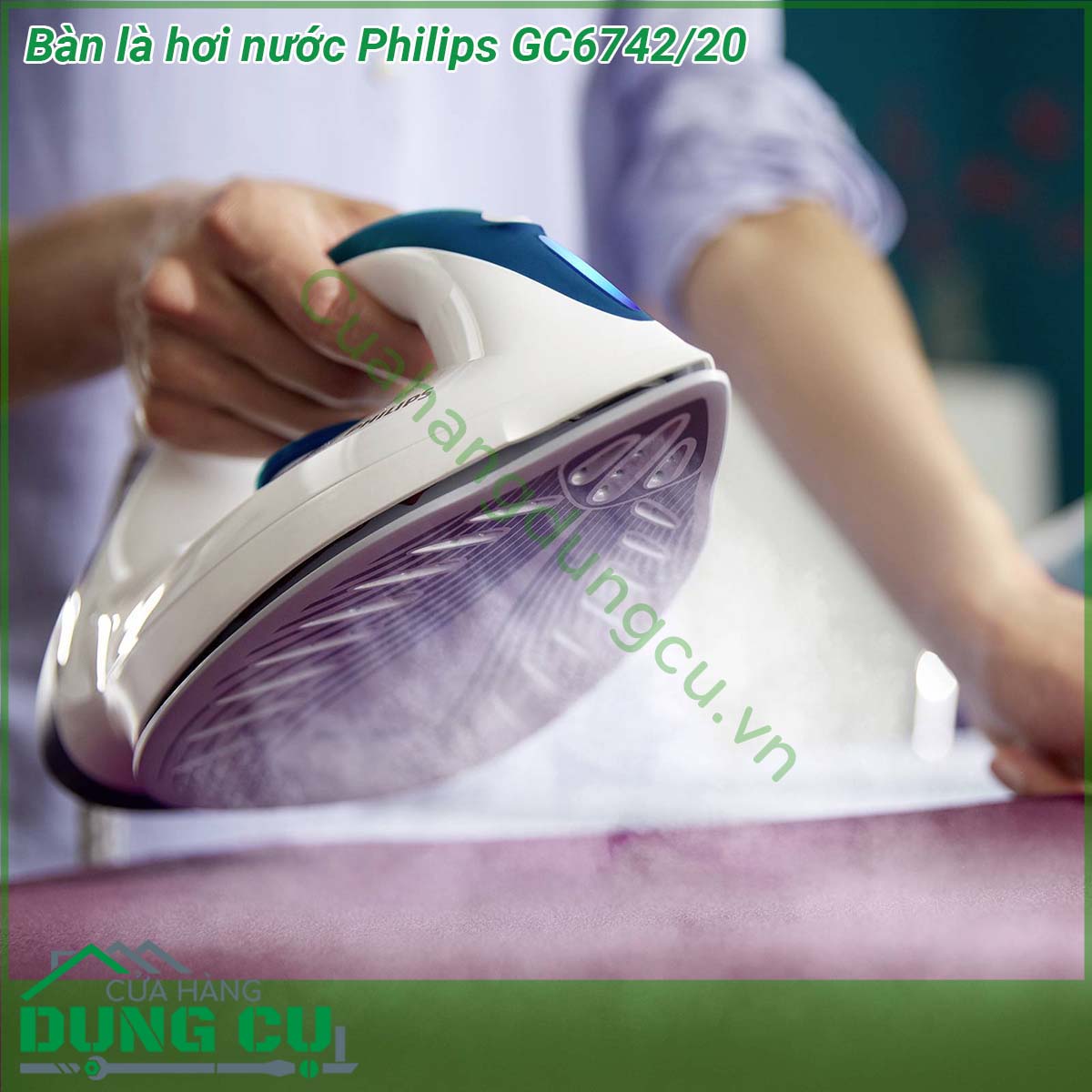Bàn là hơi nước Philips GC6742 20&nbsp;thiết kế đơn giản đẹp mắt kích cỡ gọn nhẹ sử dụng ủi đồ tiện lợi trong mọi hoàn cảnh Mặt đế bàn ủi phủ chống dính Ceramic bóng sáng bền bỉ lướt êm ái trên mọi mặt vải dễ vệ sinh Hoạt động với công suất 2400 W cho khả năng làm nóng mặt đế nhanh ủi thẳng đồ mau tiết kiệm điện năng gia đình