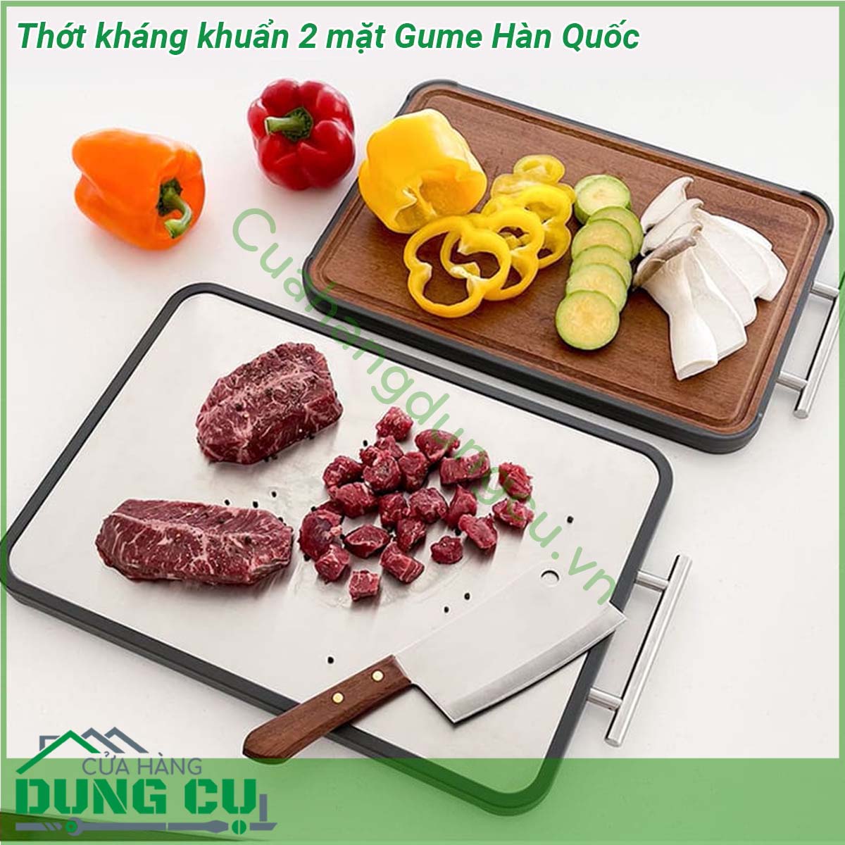Thớt kháng khuẩn 2 mặt Gume Hàn Quốc được làm từ các loại gỗ chất lượng cao như gỗ mun nguyên khối Đảm bảo độ bền đáp ứng nhu cầu sử dụng lâu dài cho người tiêu dùng Bề mặt còn lại được làm từ thép không gỉ 304 đáp ứng mọi nhu cầu cảu người sư dụng Gỗ tự nhiên mang lại một cái nhìn ấn tượng và cảm giác ấm cúng trong không gian bếp của bạn Đồng thời cung cấp một bề mặt lý tưởng cho công việc cắt và chế biến thực phẩm