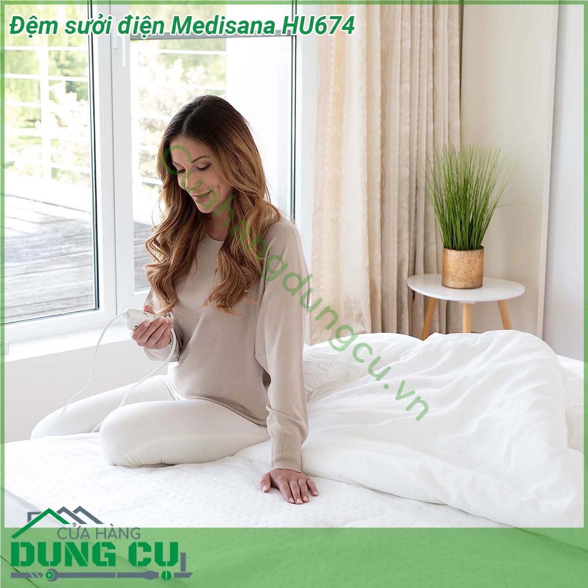 Đệm sưởi điện Medisana HU674&nbsp;là miếng đệm làm ấm giúp thư giãn lưng giảm đau hỗ trợ điều trị các chứng bệnh đau lưng đau khớp thắt lưng bằng việc làm nóng miếng sưởi &nbsp;Bề mặt mềm mại thân thiện với da được chứng nhận chế tạo từ những vật liệu mềm nhẹ bề mặt thoáng khí thân thiện với môi trường và an toàn cho da